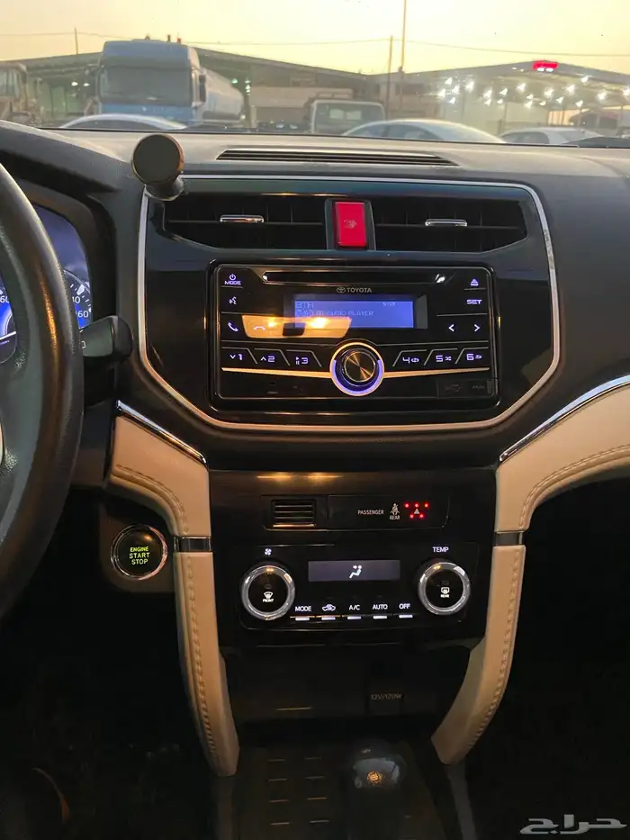 تويوتا راش 2020 نظيف جدا  وكالة 25