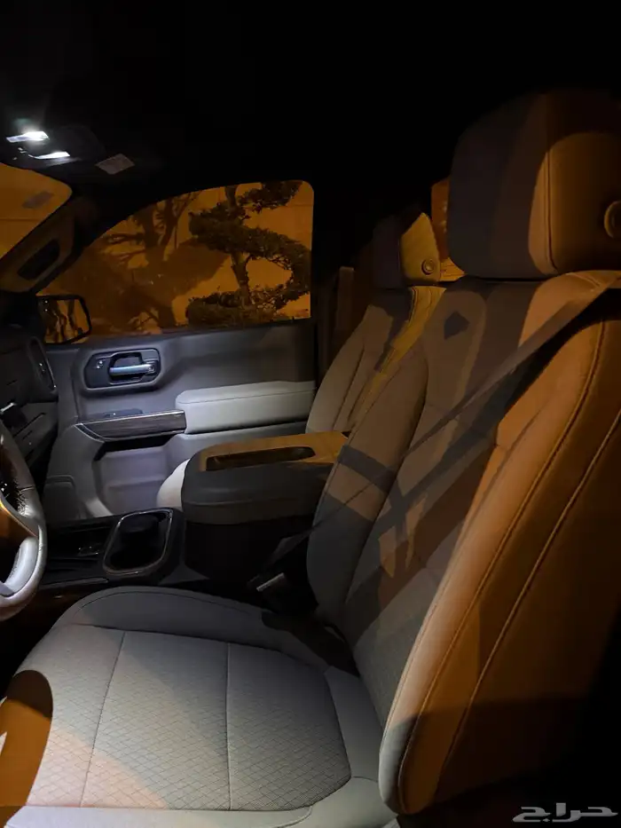 سلفرادو تريل بوس 2021 مخزن 14