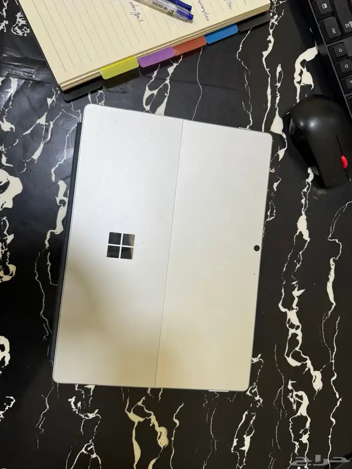 لابتوب سيرفس برو 8 يستخدم تابلت ولاب توب 2