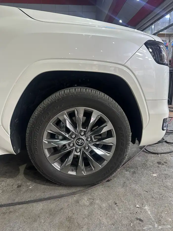 جنوط وكفرات لاندكروزر 2025 شبة جديدة 0