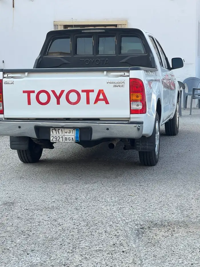 تويوتا هايلوكس موديل 2010 GLX 9