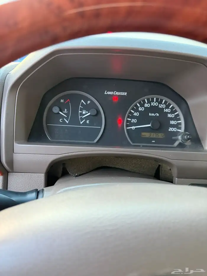 ربع تويوتا 2016 بريمي فل كامل ونش 38