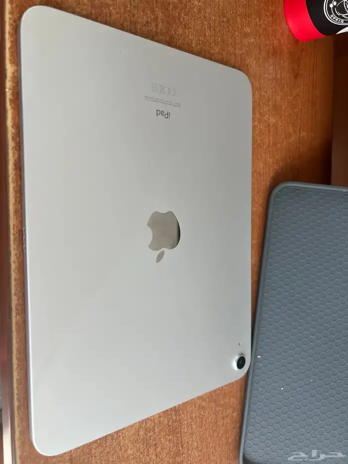 ايباد الجيل العاشر 11 انش حجم الذاكرة 64 قيقا اللون فضي 0