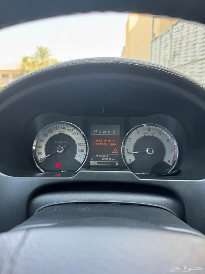 جاكوار XF 2010 5
