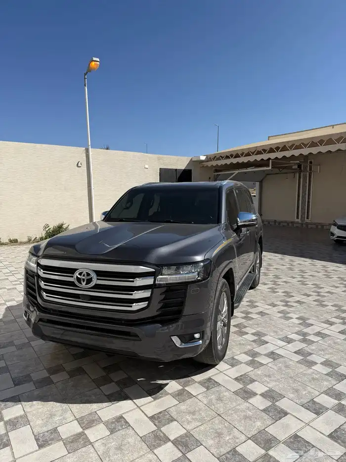 لاندكروزر 2023 L3 وكالة كامل ديزل 0