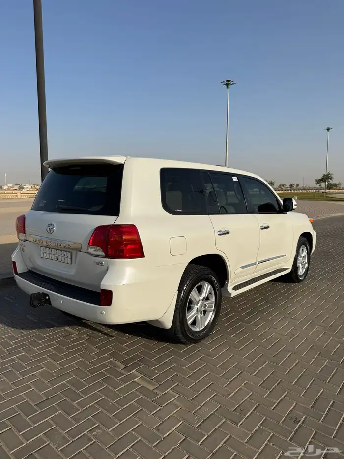 جيب جكسار 2014 فل كامل 8 سلندر سعودي شد بلد الدفعه الاخيره 8