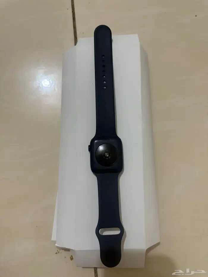 ساعه ابل الجيل الثاني مقاس 44 1