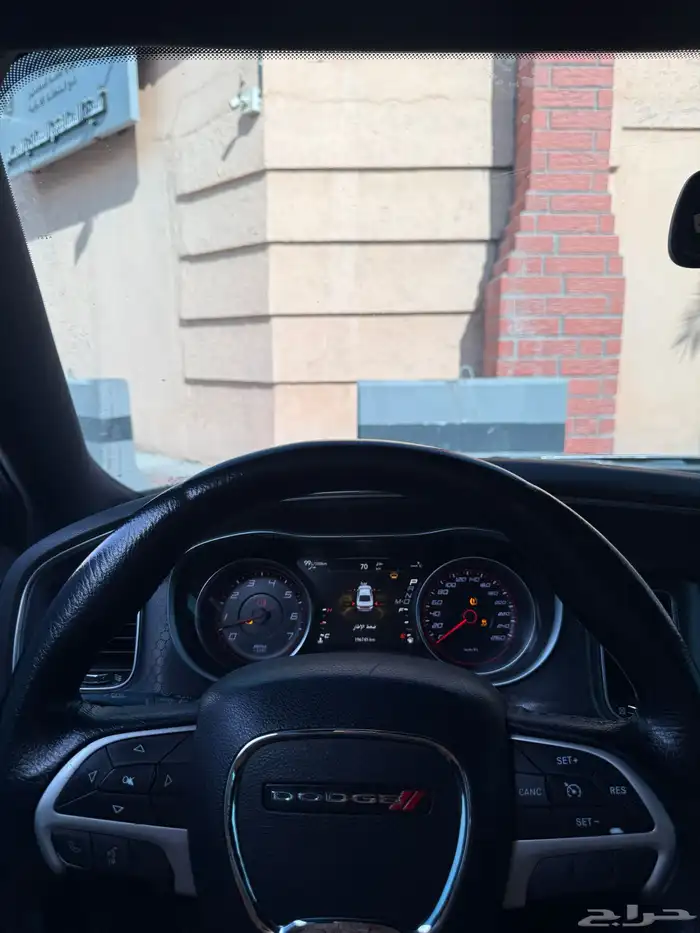 تشارجر 2017 6 سلندر شاشه كبيره 6