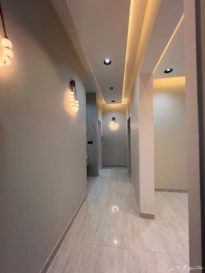 خلف مستشفى الألماني خميس مشيط ادوار ارضيه من 6 غرف 4