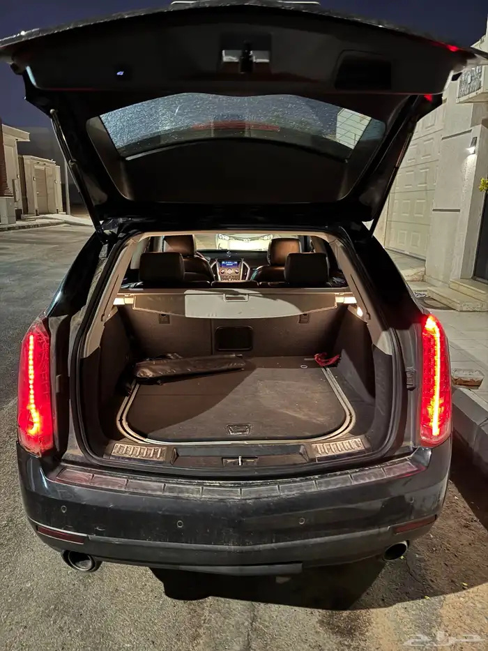 كاديلاك srx4 2011 8