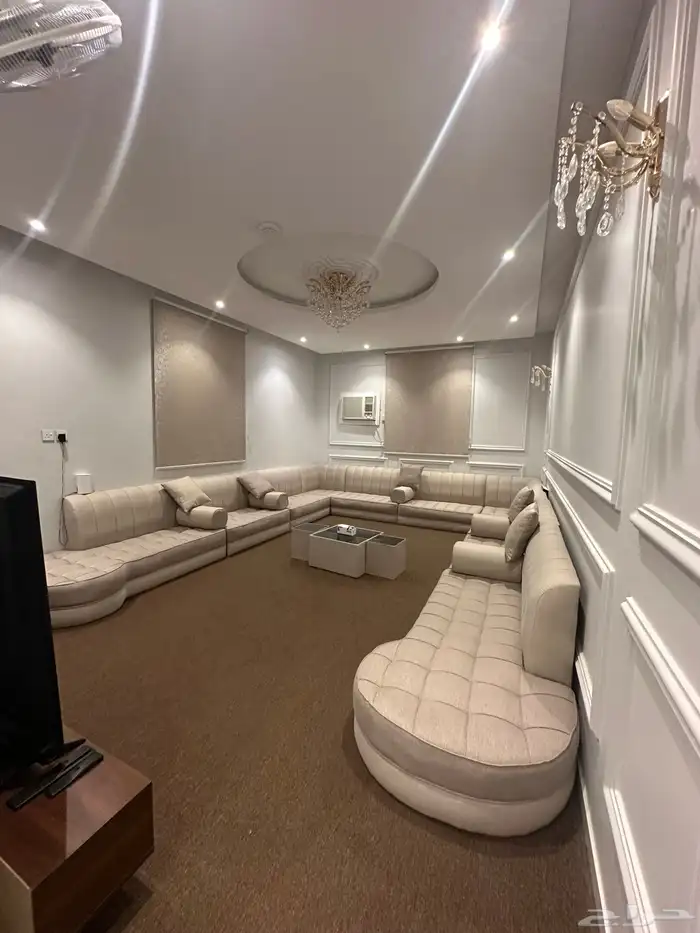 شقة ثلاث عرف مؤثثه بالوسام بالطايف 2