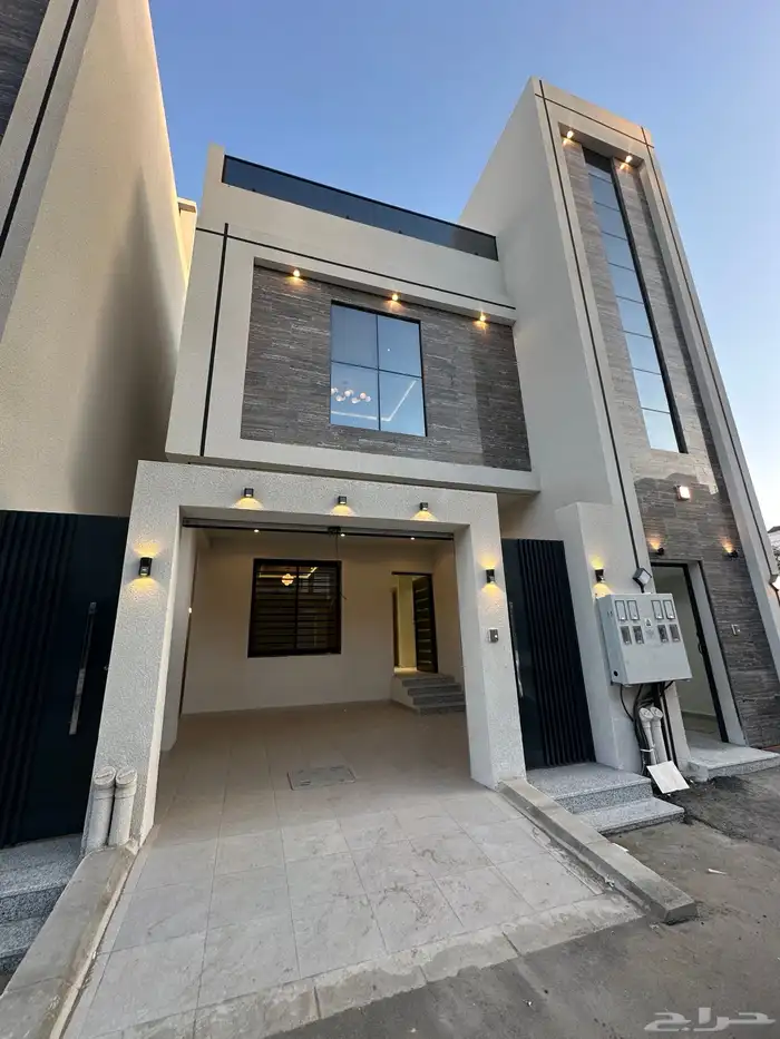 للبيع روف بتشطيب راقى جدا احد رفيده 0