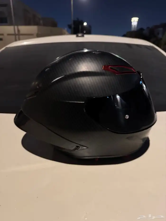 خوذة AGV للبيع 3