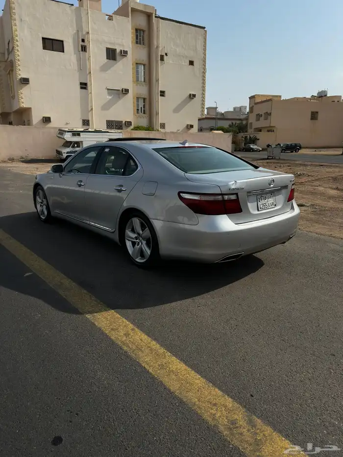 لكزس LS 460 0