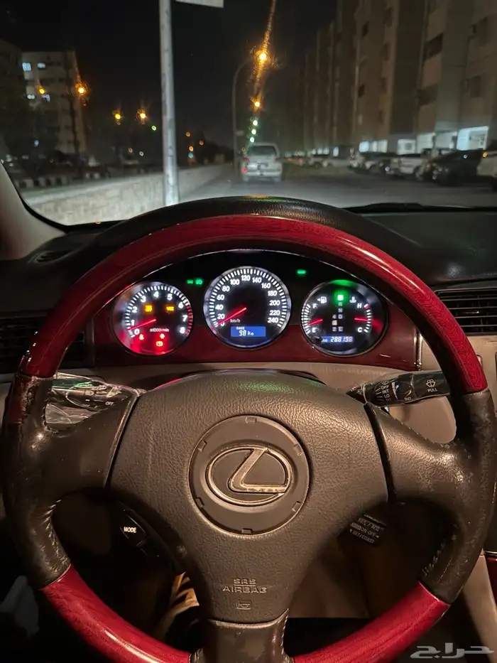 لكزس ممشى قليل 6