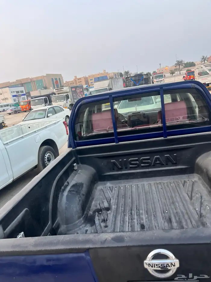 للبيع نيسان نافارا 6