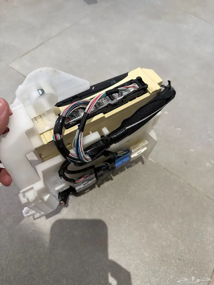 علبة فيوزات كامري 2020 1