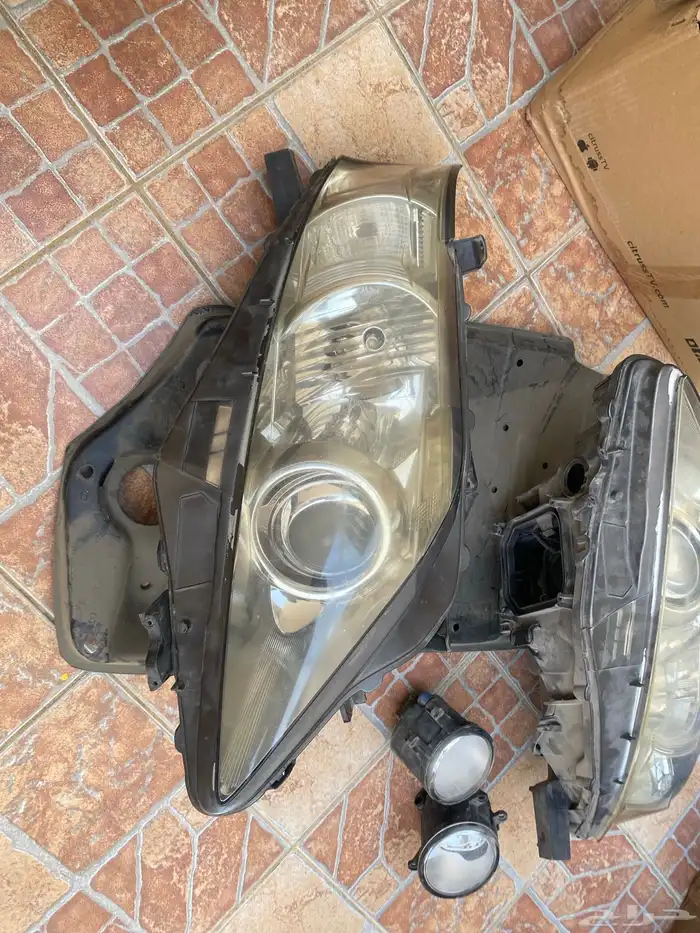 شمعات وكشافات لكزس rx 2009-2012 2