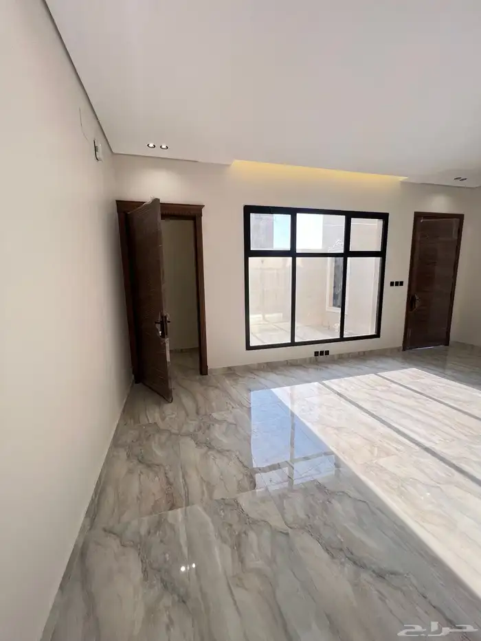 فله للبيع حي الرياض 3