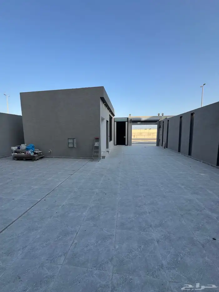 للبيع فيلا حي العزيزيه الخبر مساحه 480 م 8