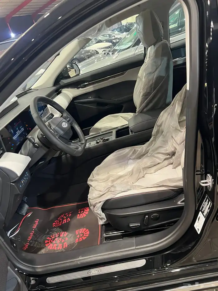 فورد تورس تيتانيوم موديل 2026 9