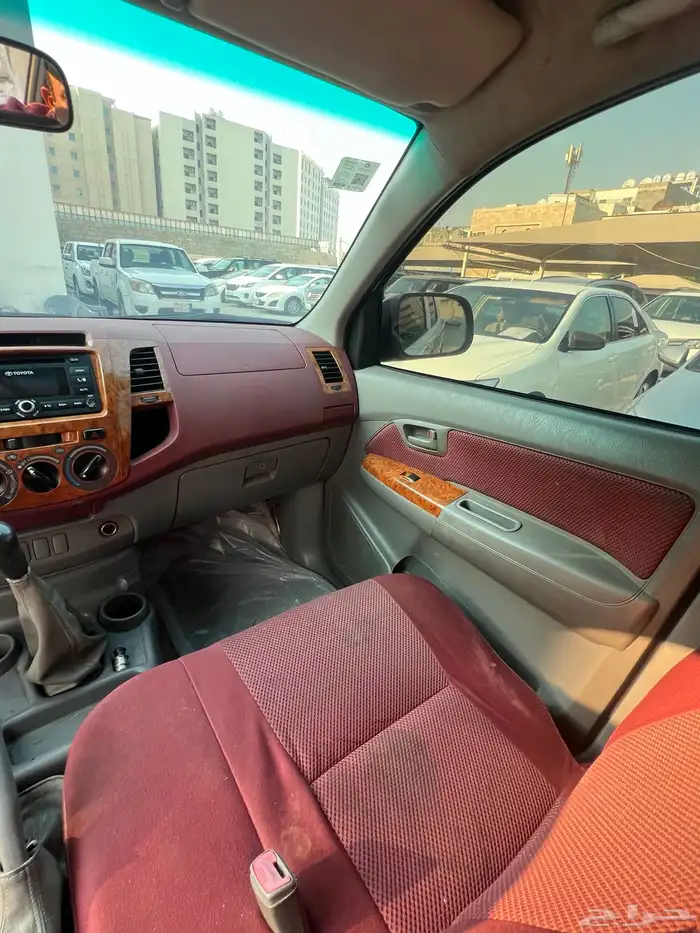 تويوتا هايلوكس موديل 2010 GLX 16