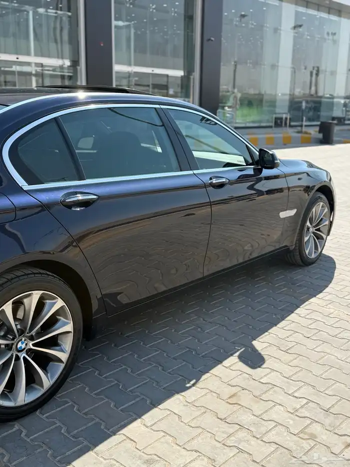 بي ام دبليو موديل 2015 فل كامل 730 2