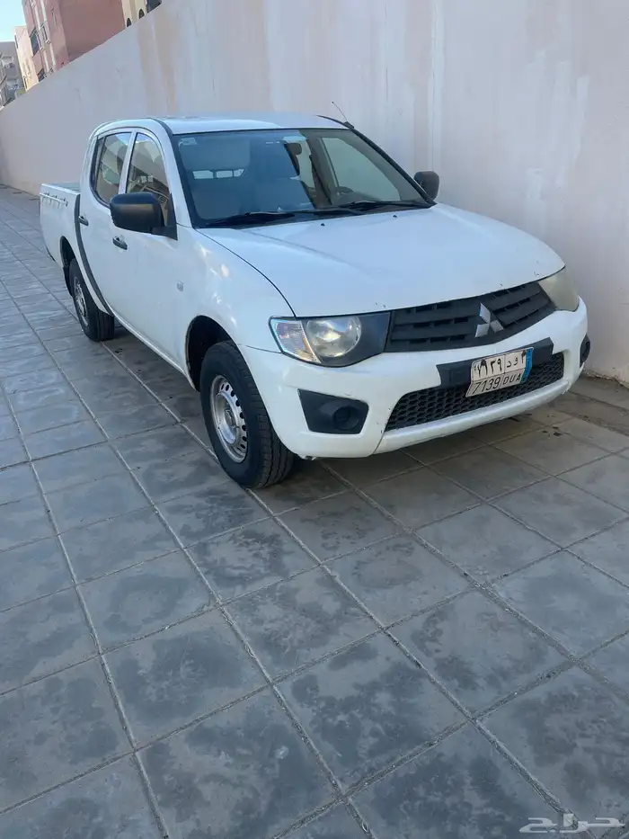 متسوبيشيL200ممتازة 2014 ديزل للبيع 1