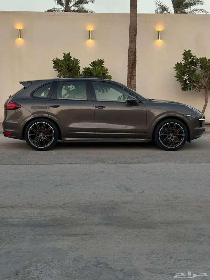 بورش كايين GTS 2013 عداد قليل 4