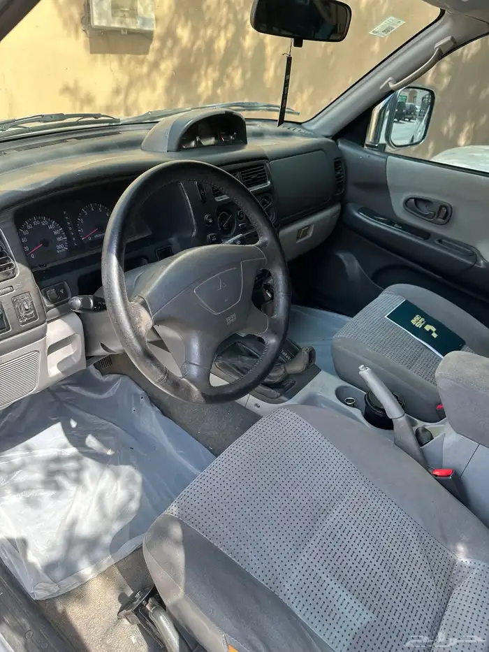 متسوبيشي ناثيفا 2008 4