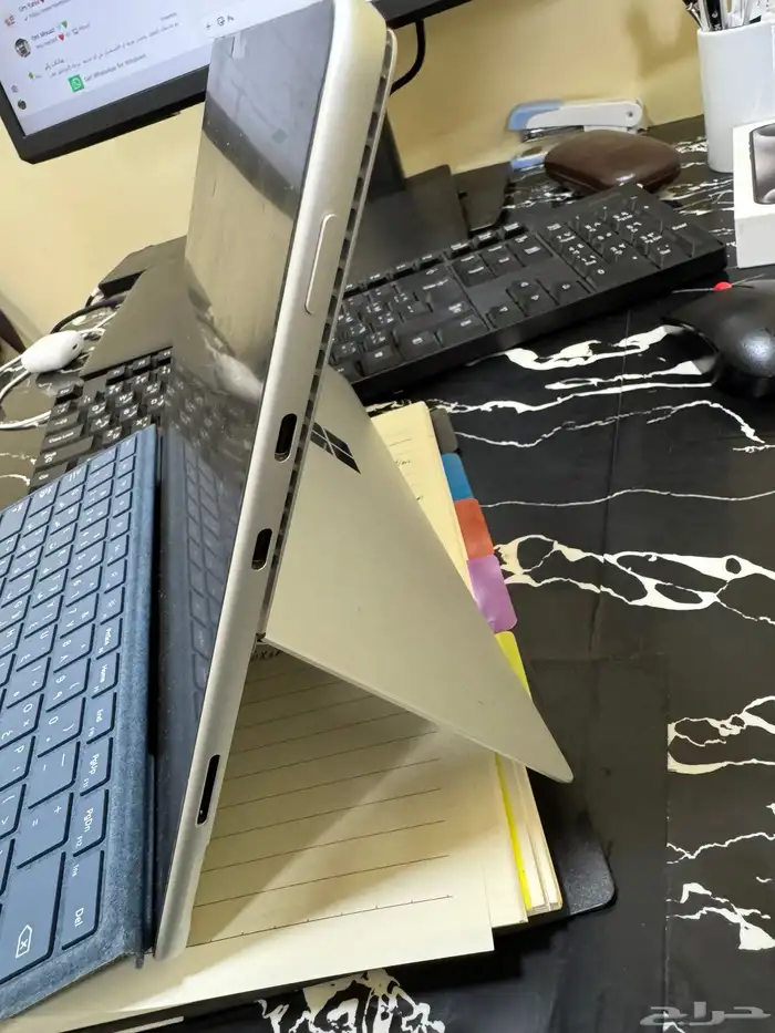 لابتوب سيرفس برو 8 يستخدم تابلت ولاب توب 1