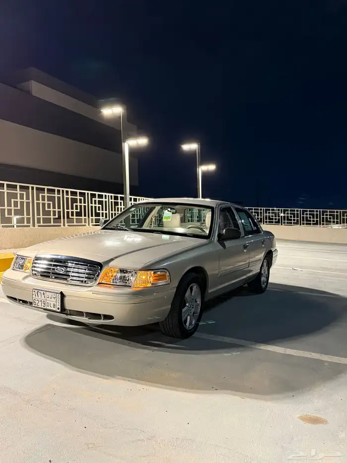 فورد فكتوريا بوليسي 2011 ( مخزن ) 6