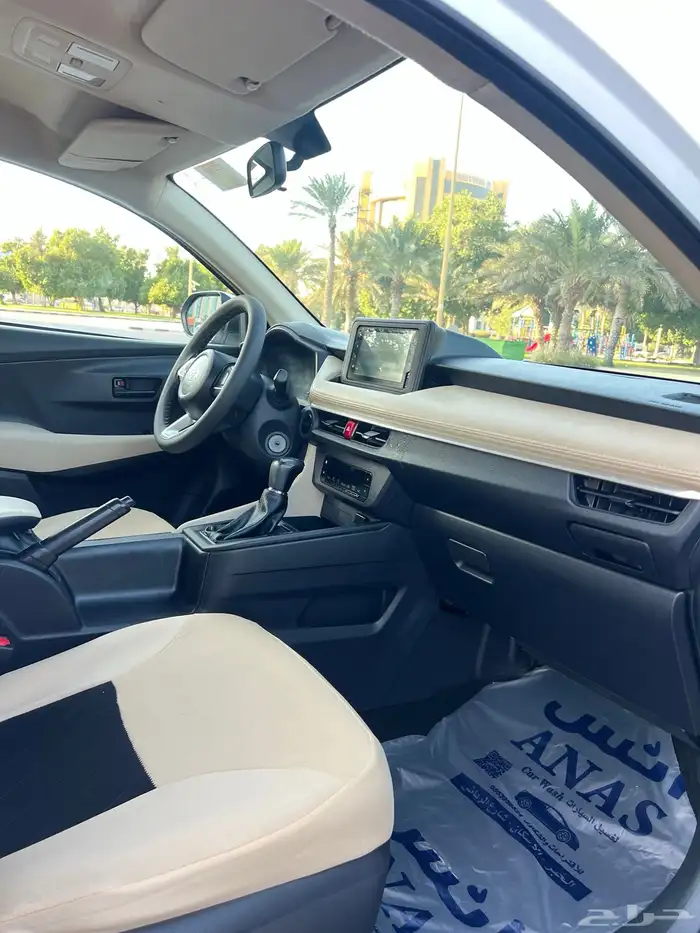 تويوتا يارس موديل 2023 نظيف 35