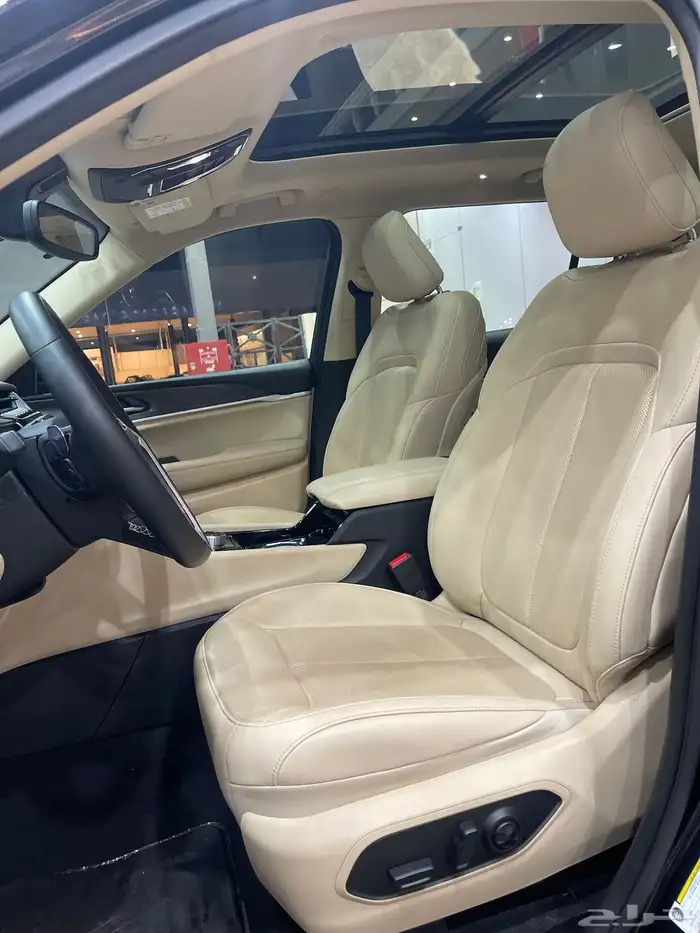 جيب جراند شيروكي 2021 - لمتيد لارج نظيف جدا 9