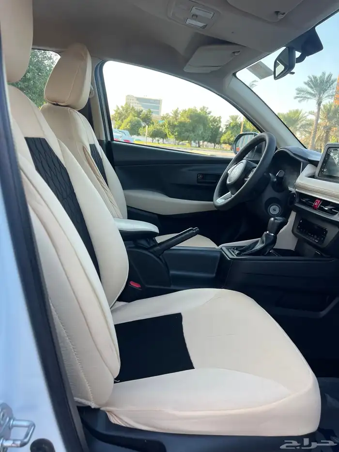 تويوتا يارس موديل 2023 نظيف 36