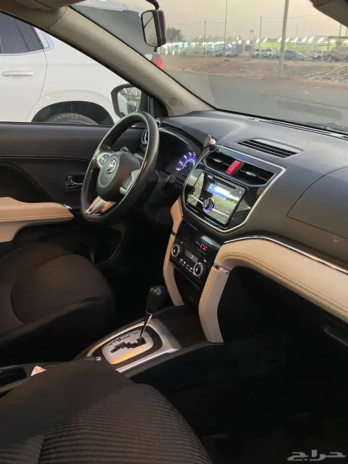 تويوتا راش 2020 نظيف جدا  وكالة 19