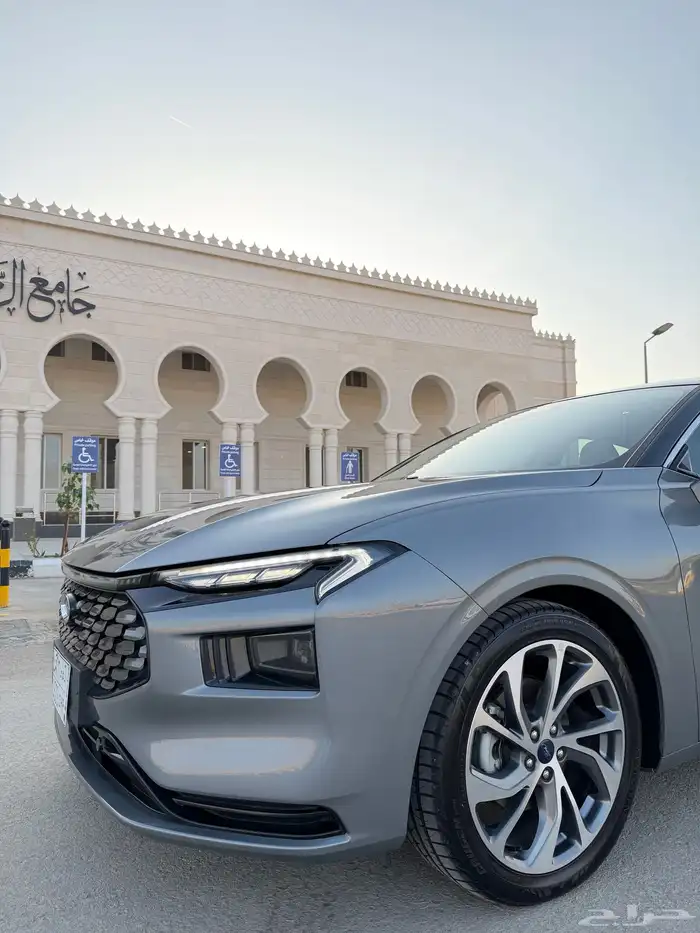 فورد تورس 2024 فل كامل تيتانيوم 44