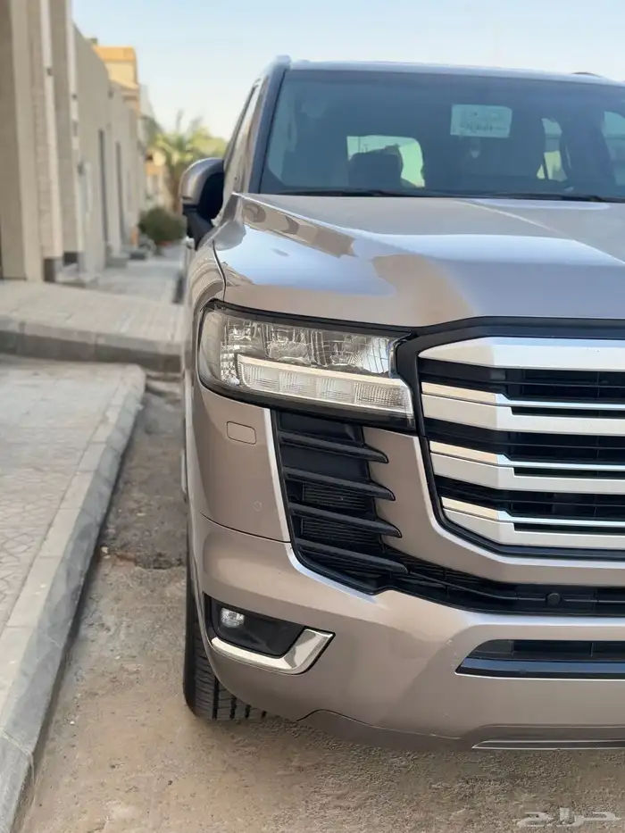 لاند كروزر رقم L4 2023 10