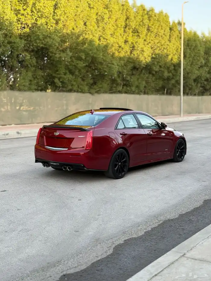 كاديلاك ATS-V قمة النظافة 6