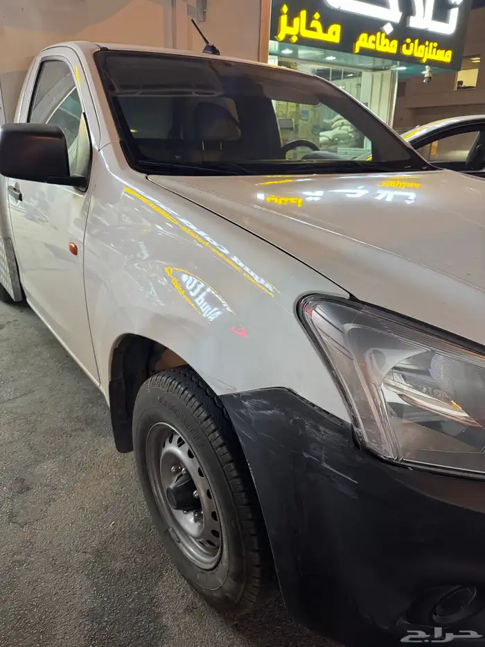 وانيت ايسوزو 2025 2