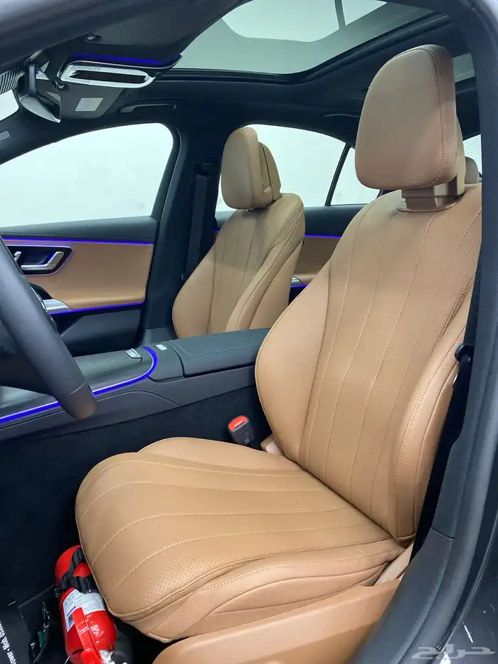 مرسيدس E200 12