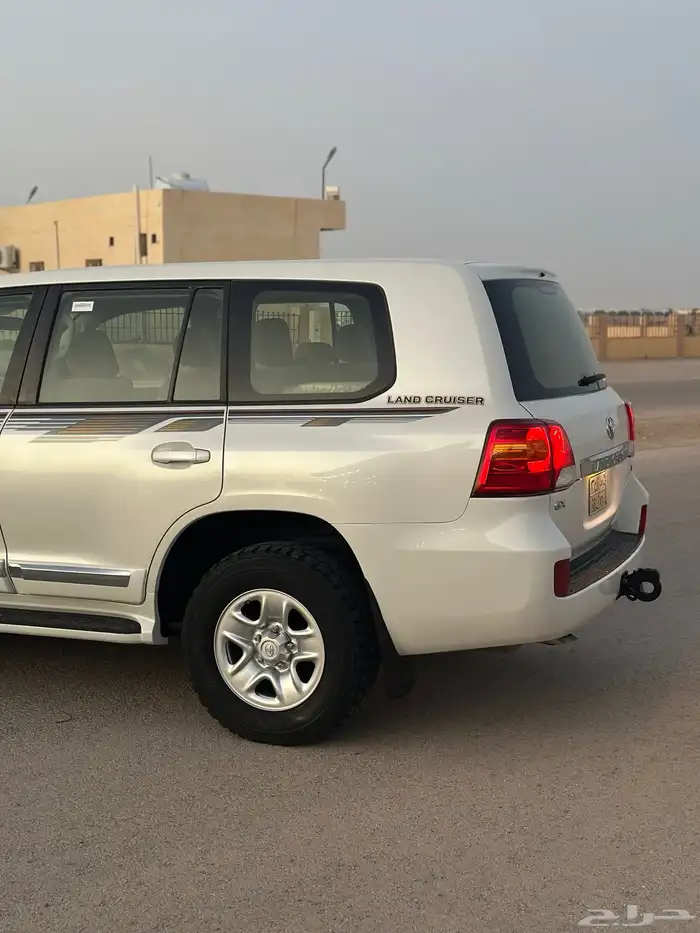 لاندكروزر هدد GX 2014 بريمي فتحه قير تماتيك شرط 25