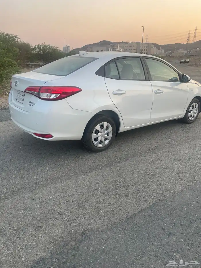 البيع يارس 2019 نظيفه 6