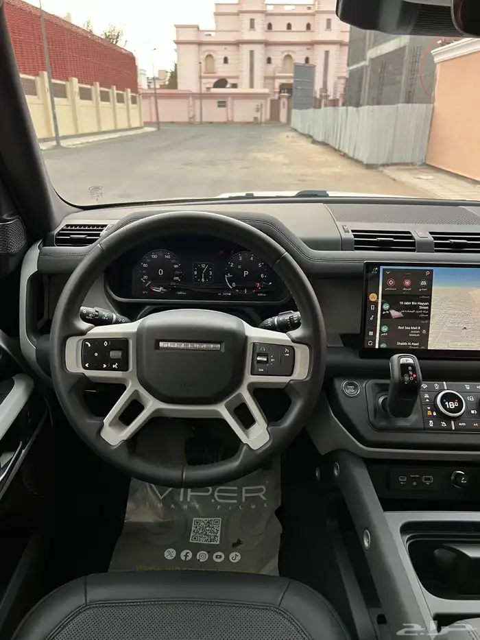 لاندروفر ديفيندر 110 ناغي 2023 ضمان وصيانه مجانيه 11