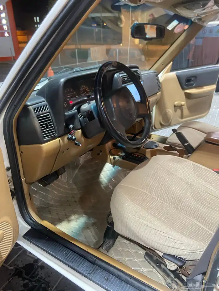 جيب شروكي 1997 45