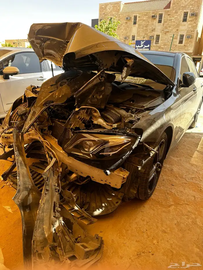 مرسيدس 2017 AMG E400 (حادث) 9