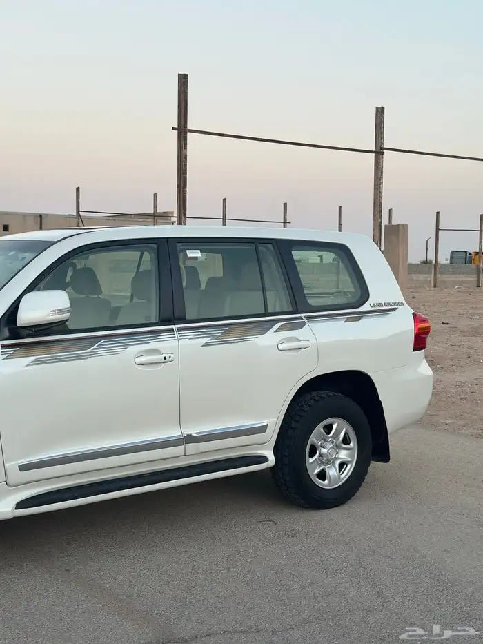 لاندكروزر هدد GX 2014 بريمي فتحه قير تماتيك شرط 5