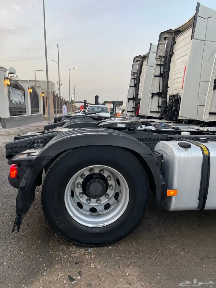 راس فولفو 2021 FH 460 بطاقة جدة 5
