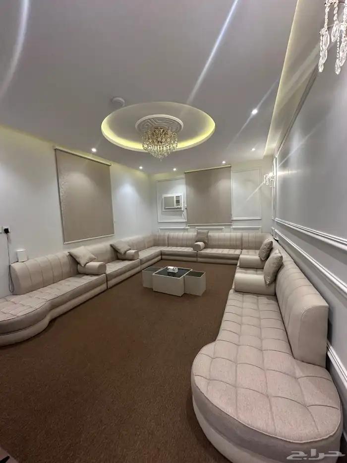 شقة ثلاث عرف مؤثثه بالوسام بالطايف 0