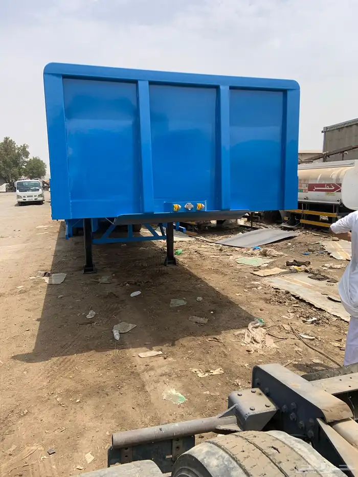 سطحه جديد. تم لبيع 1